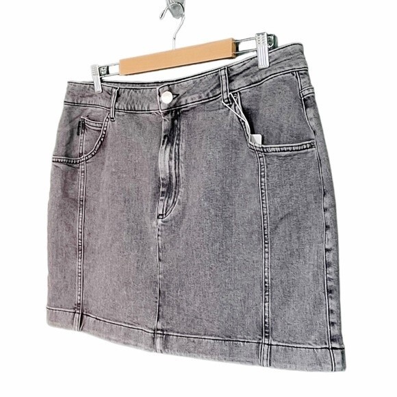 NWT Ted Baker Skirt Denim Phraya Mini Skirt Gray Wash Curvy Fit Women’s Size 16 - Picture 7 of 14